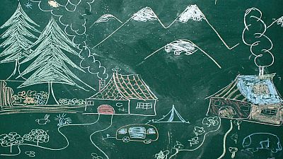 De lo más natural - "Para educar a un niño hace falta la tribu entera" - 18/12/16 - escuchar ahora