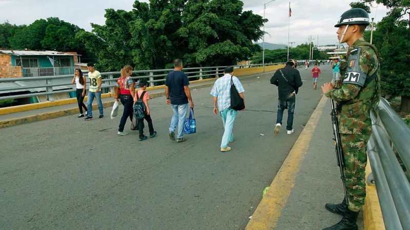 Maduro extiende 72 horas más el cierre con la frontera con Colombia y Brasil
