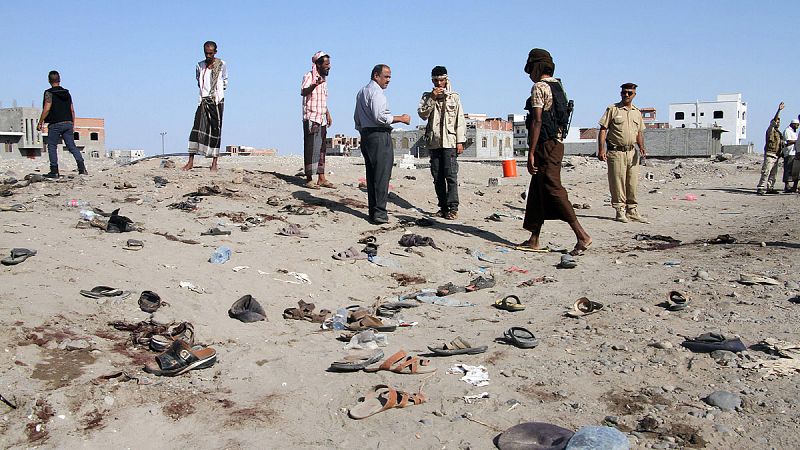 Mueren 49 soldados en un atentado suicida contra un cuartel en Yemen
