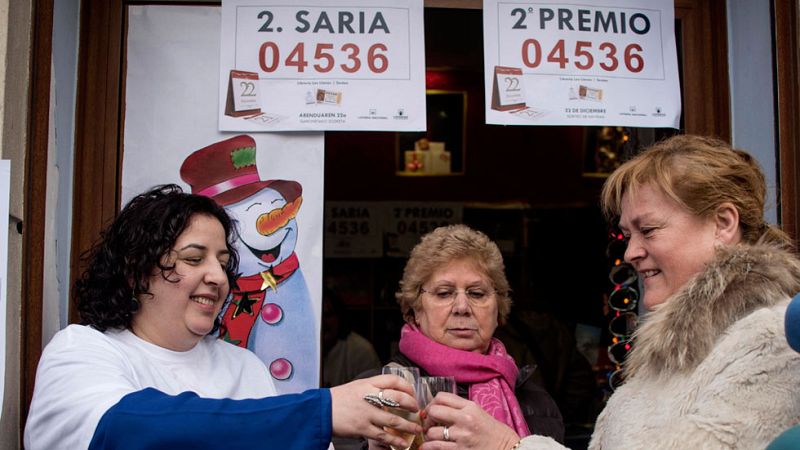 El 04.536, un segundo premio de la lotería de Navidad muy repartido