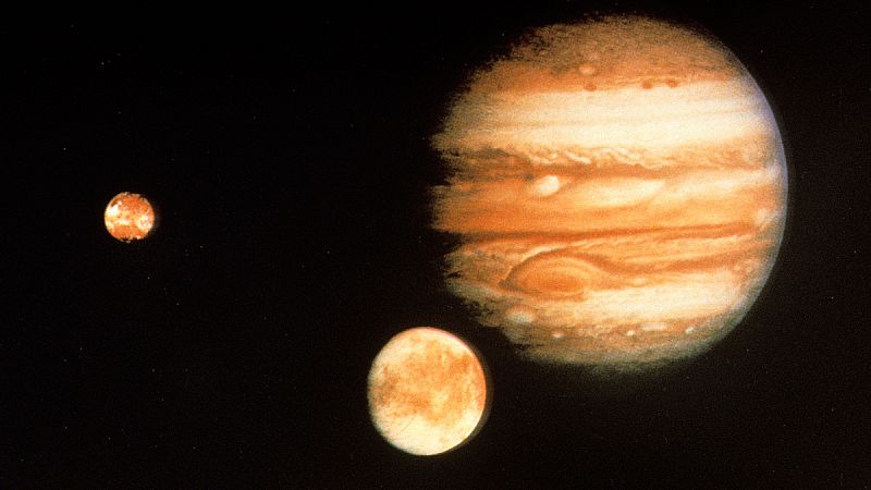 Descubren un nuevo exoplaneta que duplica el tamaño de Júpiter