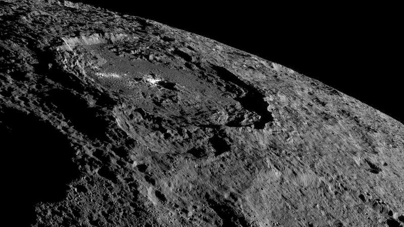 Ceres, el mayor asteroide del Sistema Solar, fue un mundo acuático
