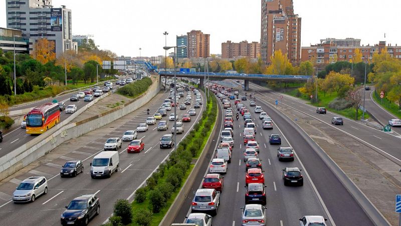 Madrid limita la velocidad en la M-30 y accesos durante jueves y viernes por contaminación