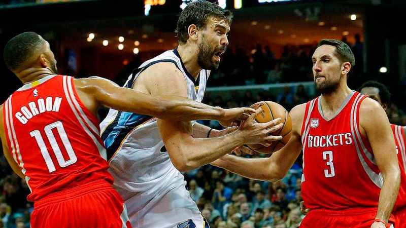 El 'Chacho', Marc Gasol, Ibaka, Ricky y Mirotic brillan en la víspera de Nochebuena