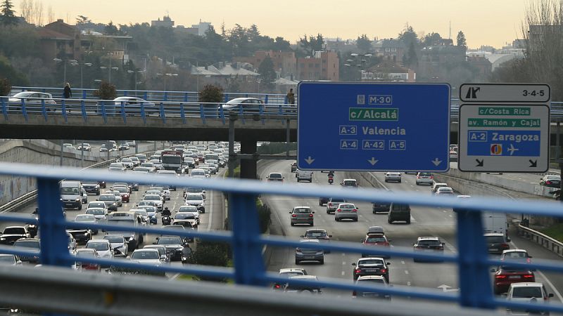 Madrid levanta a medianoche el límite de velocidad por alta contaminación