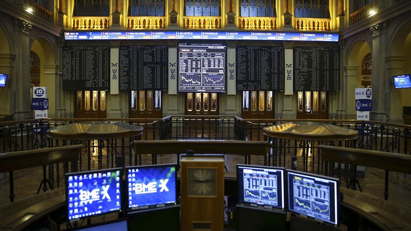 El IBEX sube un 0,1% y permanece estable en los 9.300 puntos