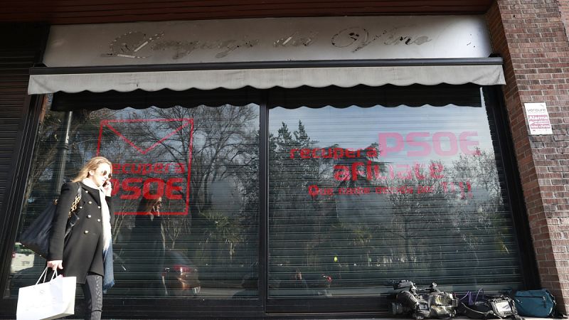 Críticos del PSOE alquilan un local en la calle Ferraz para promover la afiliación