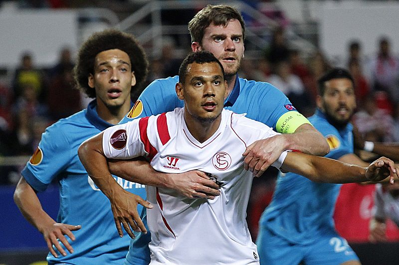 El Sevilla traspasa a Kolodziejczak y su sustituto será otro francés, el joven Lenglet