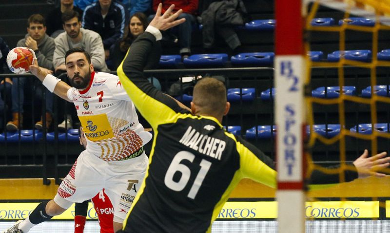 España pasa la prueba ante Polonia a falta de unos días para el Mundial