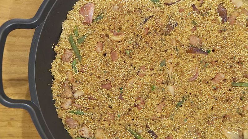 Paella de quinoa