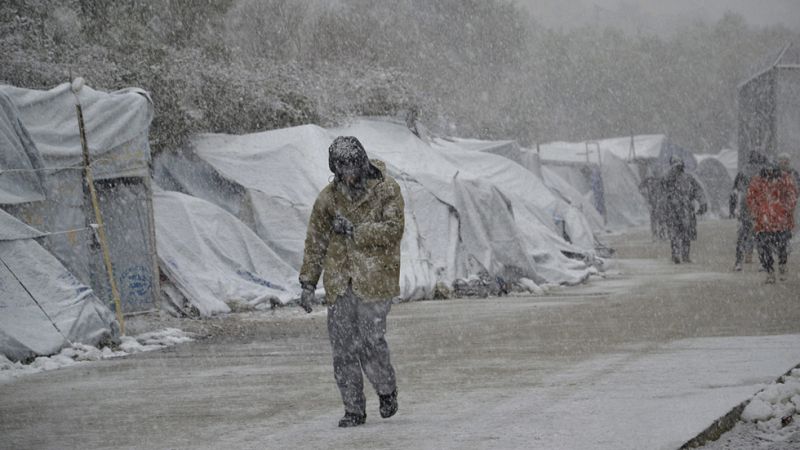 La ola de frío en Europa pone en riesgo de muerte a miles de refugiados
