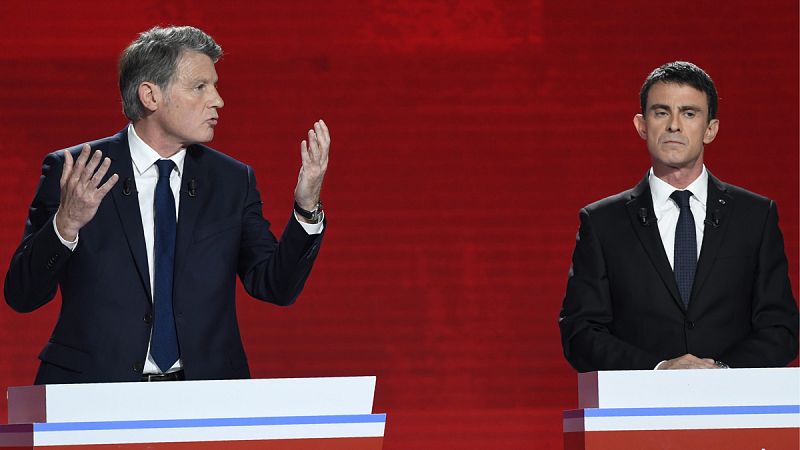 Las críticas vuelven a llover sobre Valls durante el segundo debate de la izquierda por la política migratoria
