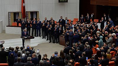 El Parlamento turco aprueba someter a referndum el cambio constitucional que otorga ms poder a Erdogan