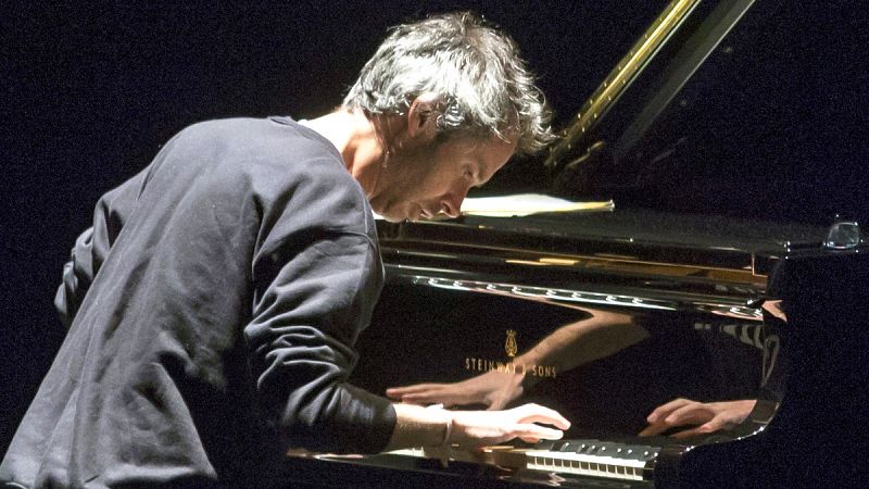 James Rhodes: "En la música clásica hay muchos idiotas que piensan que la música es solo para ellos"