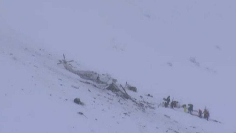 Seis muertos al estrellarse un helicóptero de rescate en el centro de Italia