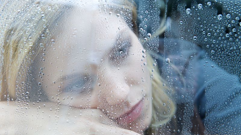 La depresión posparto es diferente del resto de trastornos depresivos