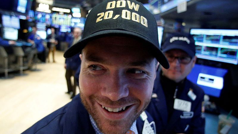 El Dow Jones cierra por encima de los 20.000 puntos por primera vez en su historia