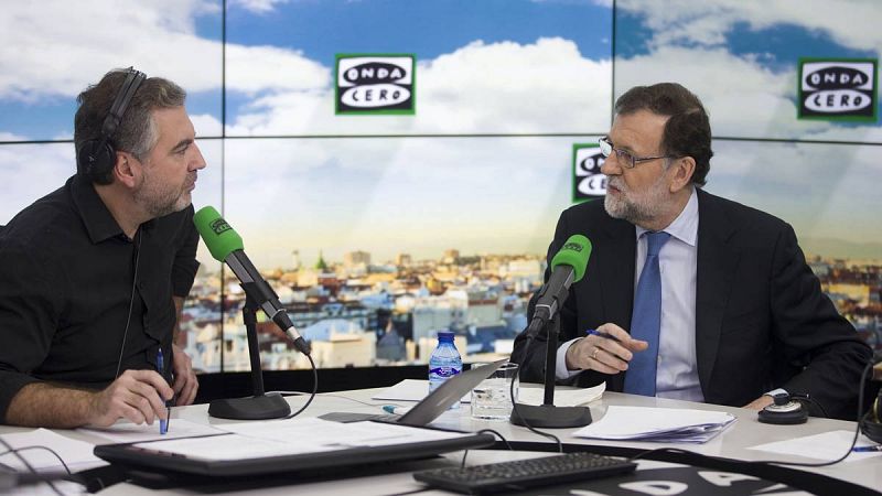 Rajoy descarta medidas extraordinarias para bajar el precio de la luz y confía su reducción a "las próximas lluvias"
