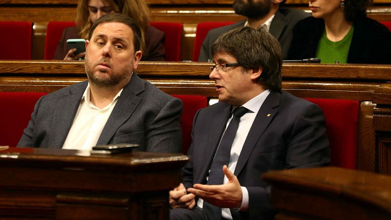 Los catalanes aprueban con un 5,5 la gestión de Puigdemont pero están en contra de subir impuestos