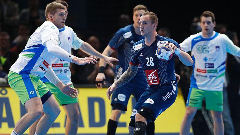 Francia ejerce de anfitriona y se mete en la final