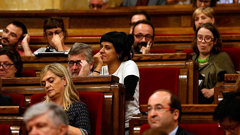 La CUP avala los presupuestos catalanes por una amplia mayoría
