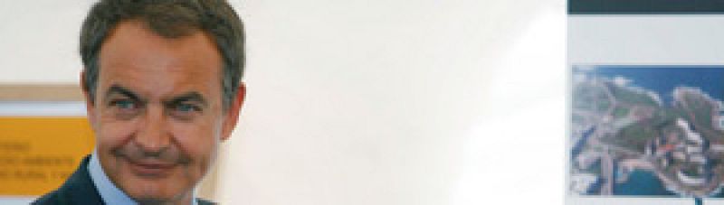 Zapatero anuncia que comparecerá en el Congreso para informar de las medidas contra la crisis