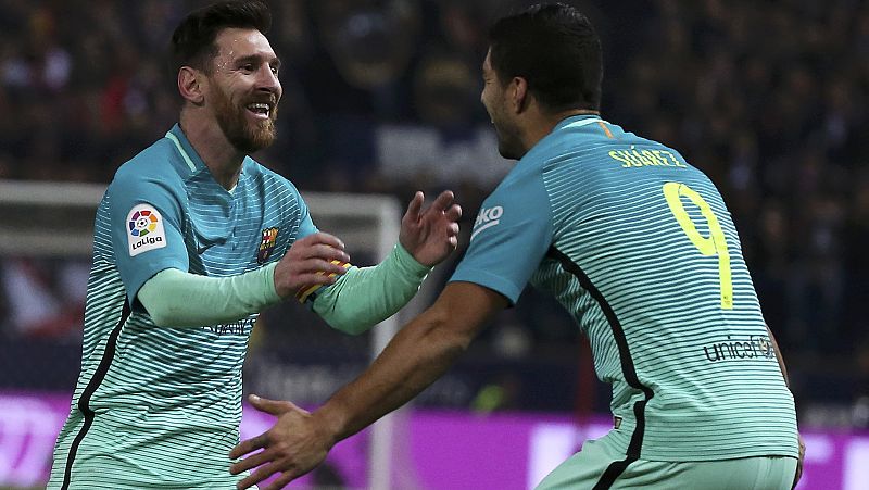 El Barça golpea primero