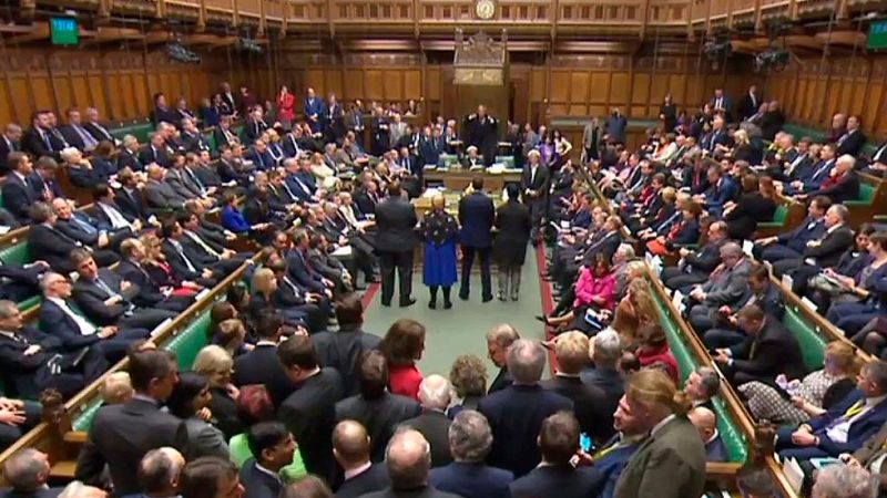 El Parlamento británico respalda ampliamente la ley para iniciar el 'Brexit' en su primera votación