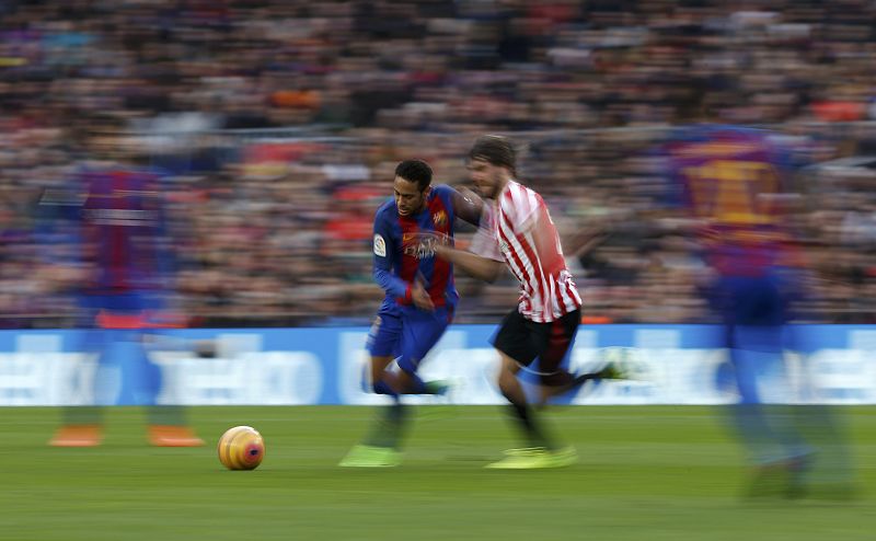 El Barça logra ante el Athletic una victoria engañosa