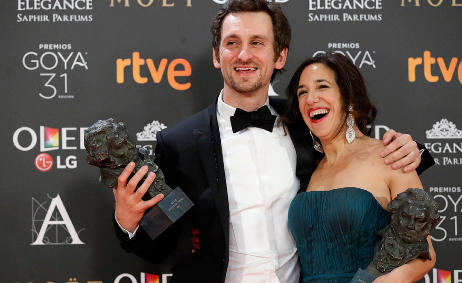 'Tarde para la ira' y 'Un monstruo viene a verme' se reparten los Goya | Ver