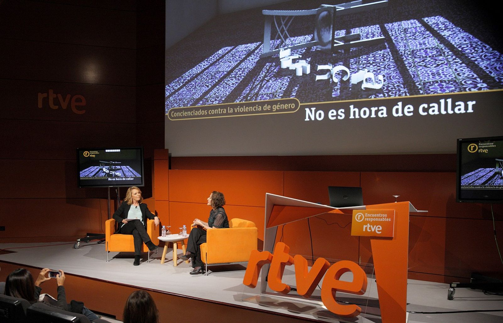 Jineth Bedoya comparte sus vivencias en el encuentro No es hora de callar | Ver