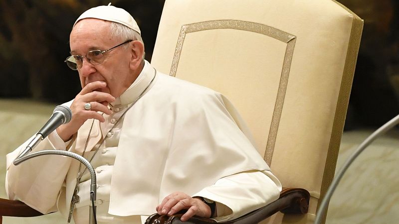 El papa Francisco reconoce que en el Vaticano "hay corrupción"
