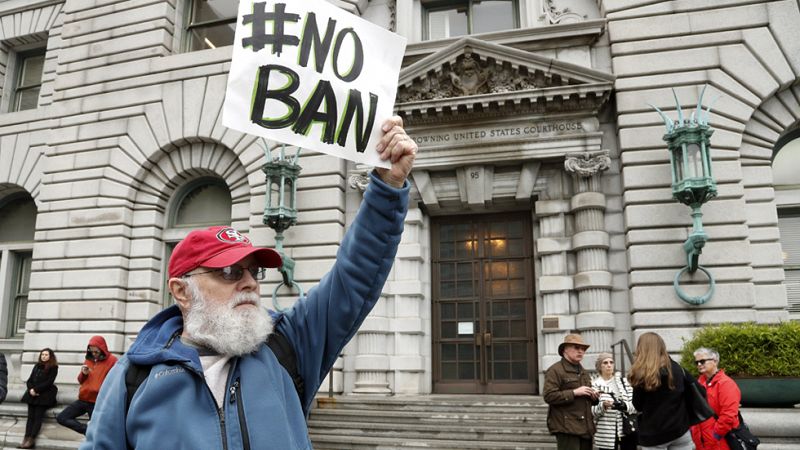 La Corte de Apelaciones rechaza el recurso de Trump sobre el veto migratorio, que seguirá bloqueado
