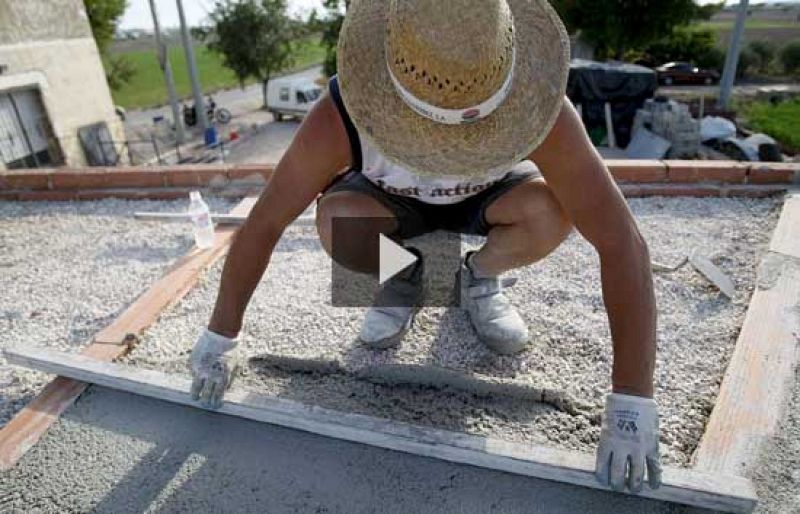 El paro sube un 4,2% en agosto y se sitúa en la cifra más alta desde 1998