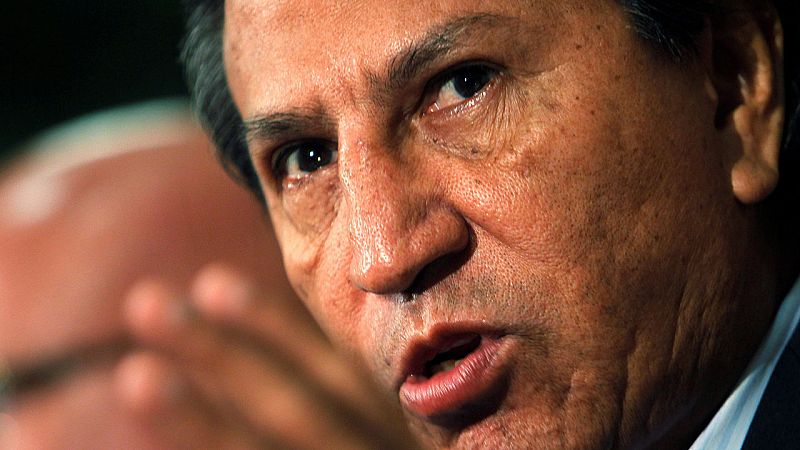 Perú ofrece una recompensa para capturar al expresidente Toledo