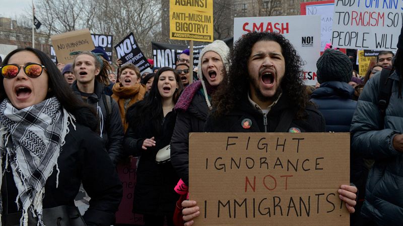 Protestas en Nueva York tras las redadas para detener indocumentados en EE.UU.