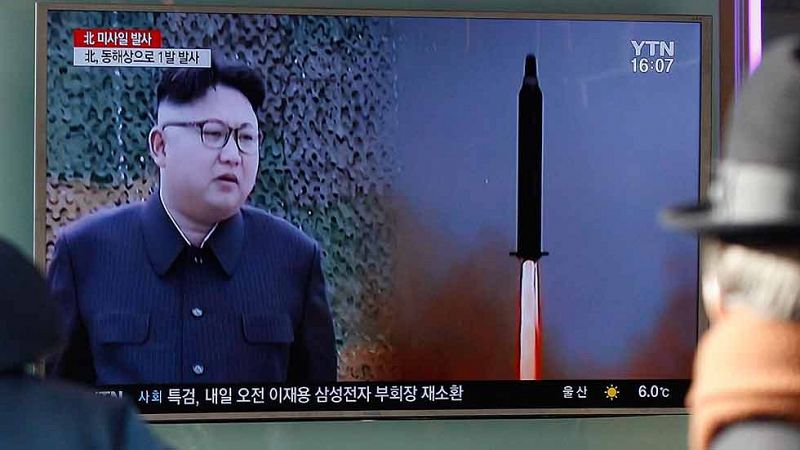 Corea del Norte lanza un misil balístico hacia el Mar de Japón