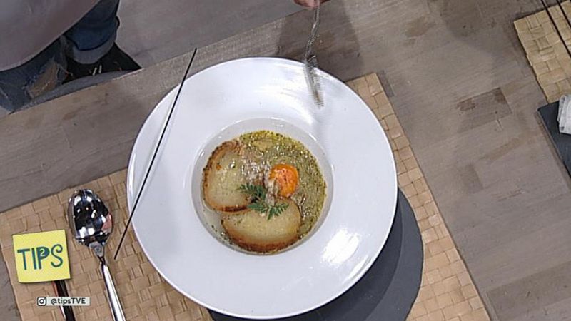 Receta  de Sopa de cebolla y parmesano