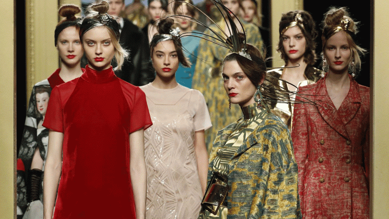 Miguel Marinero mezcla el barroco español con los años 80