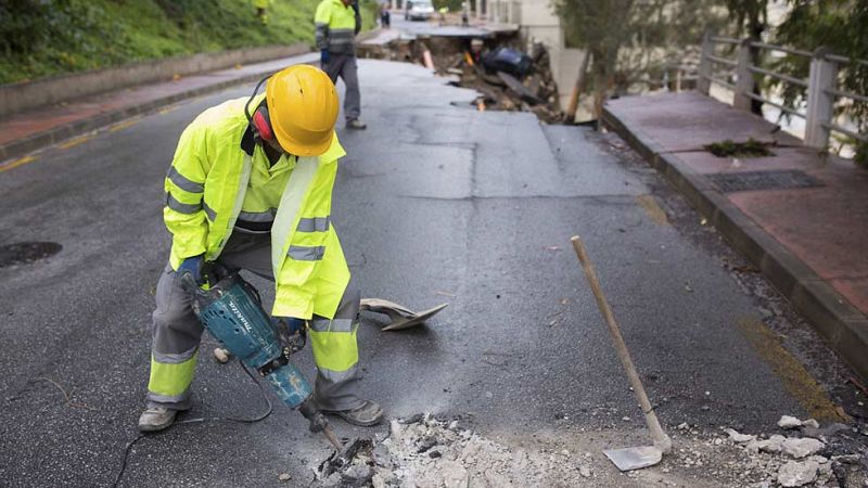 Una tromba de agua y granizo causa destrozos e inundaciones en Málaga