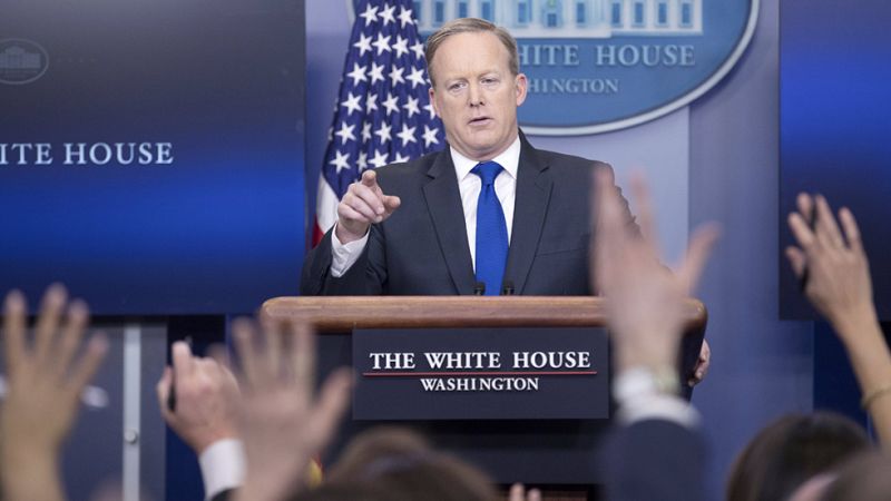 La Casa Blanca veta el acceso a cinco grandes medios de comunicación en una sesión informativa