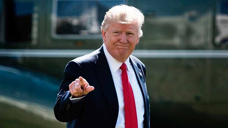 Trump mantiene su pulso con la prensa y no acudirá a la cena de corresponsales