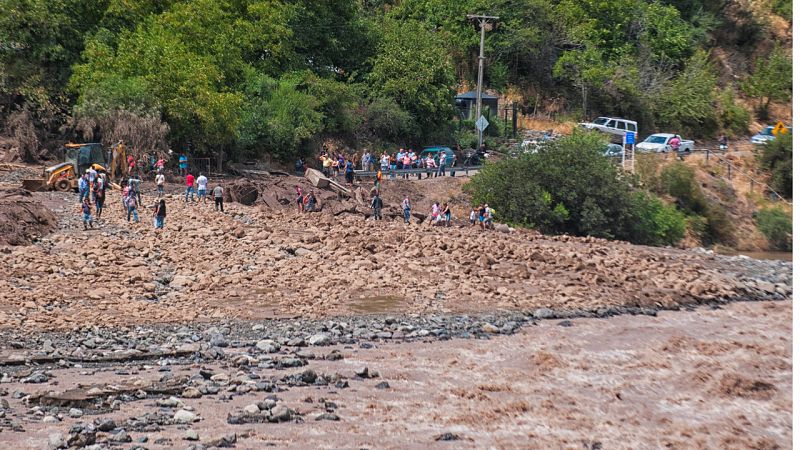 El temporal de lluvias en Chile deja tres muertos y más de un millón de hogares sin agua