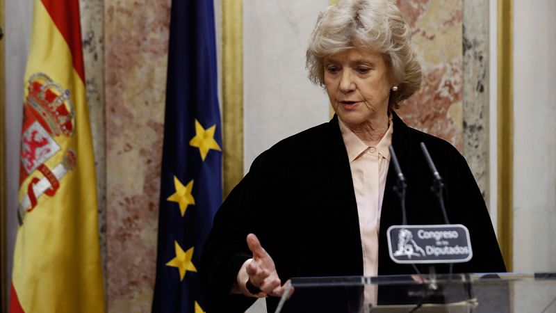 La Defensora del Pueblo advierte de que las llamadas al 016 dejan rastro en el teléfono