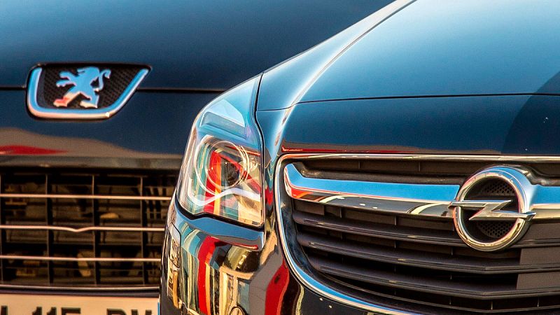 Peugeot Citroën da luz verde a la compra de Opel