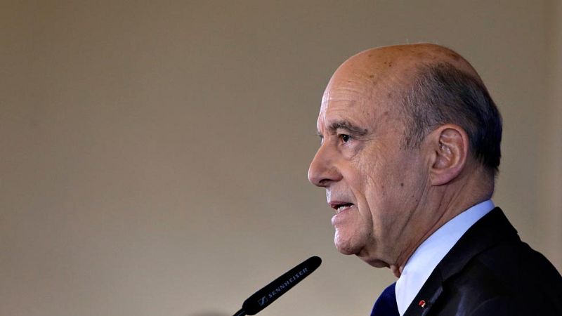 Juppé descarta ser el candidato de los conservadores y Sarkozy pide una salida "digna y creíble"