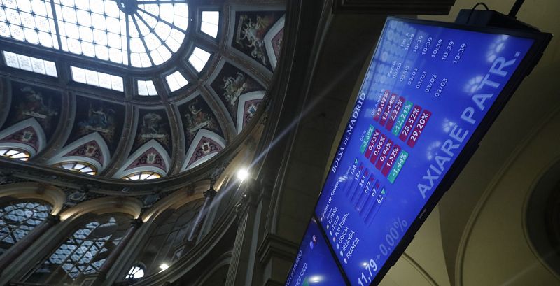 El IBEX roza los 10.000 puntos tras subir un 1,5% animado por el Banco Central Europeo