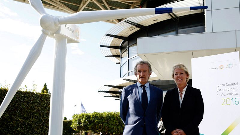 Bruselas autoriza sin condiciones la integración de Gamesa con la división eólica de Siemens
