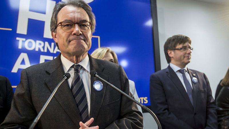 Artur Mas: "En el Estado español la ley no es igual para todos y se persigue a la gente por sus ideas"