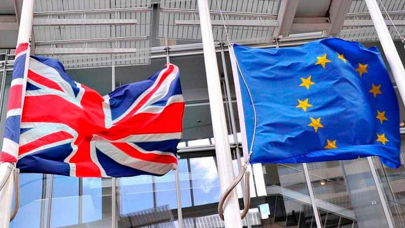 El Parlamento británico autoriza activar el 'Brexit'